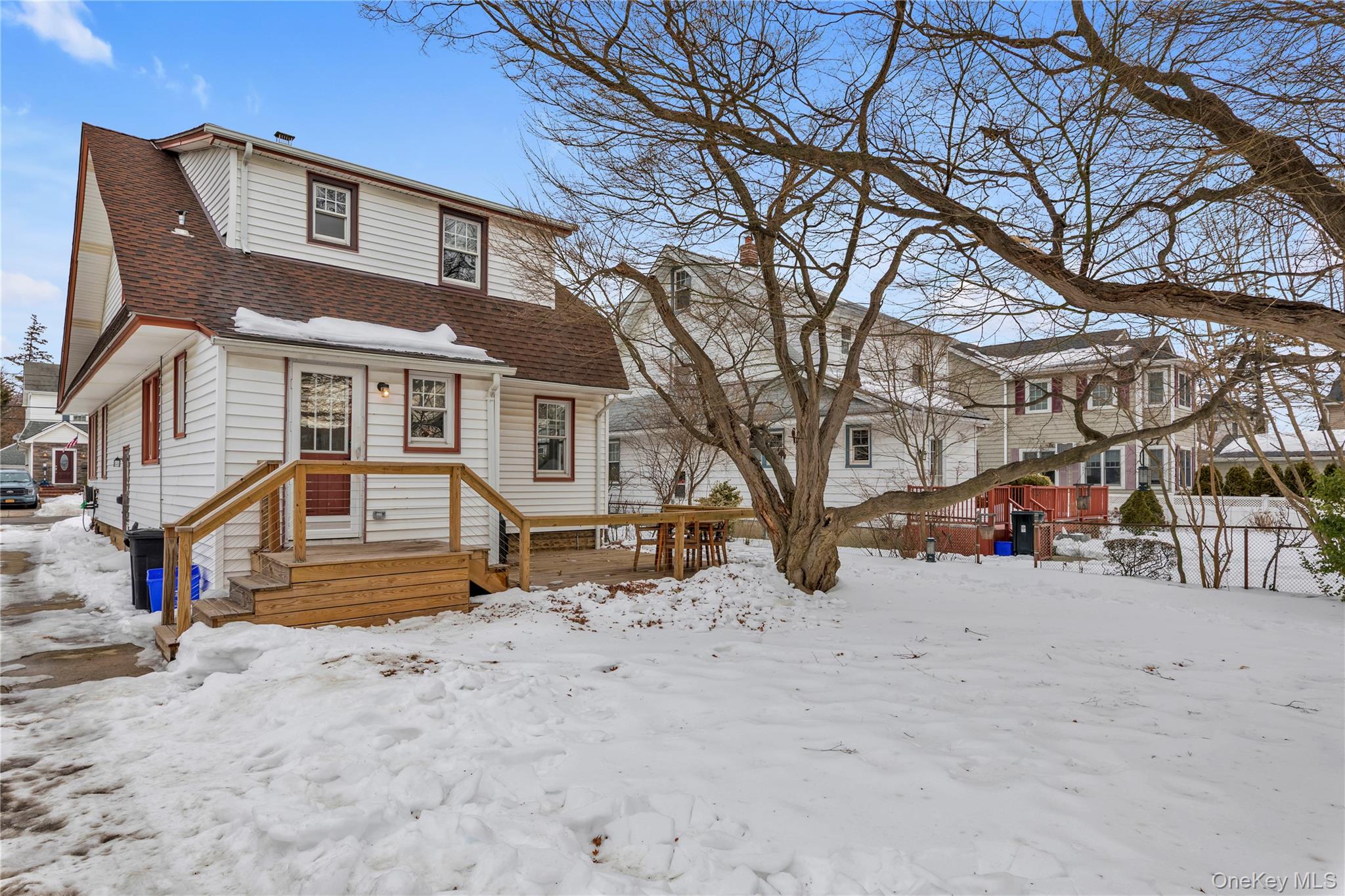 #18 photo, 14 Denton Court, Rockville Centre , NY 11570