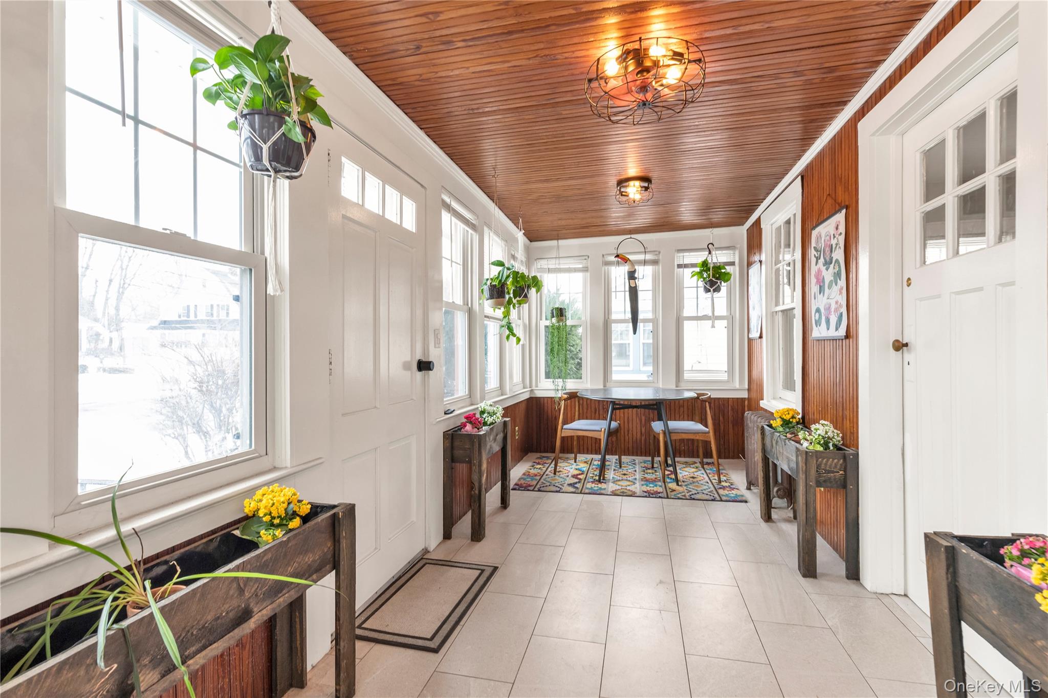 #3 photo, 14 Denton Court, Rockville Centre , NY 11570