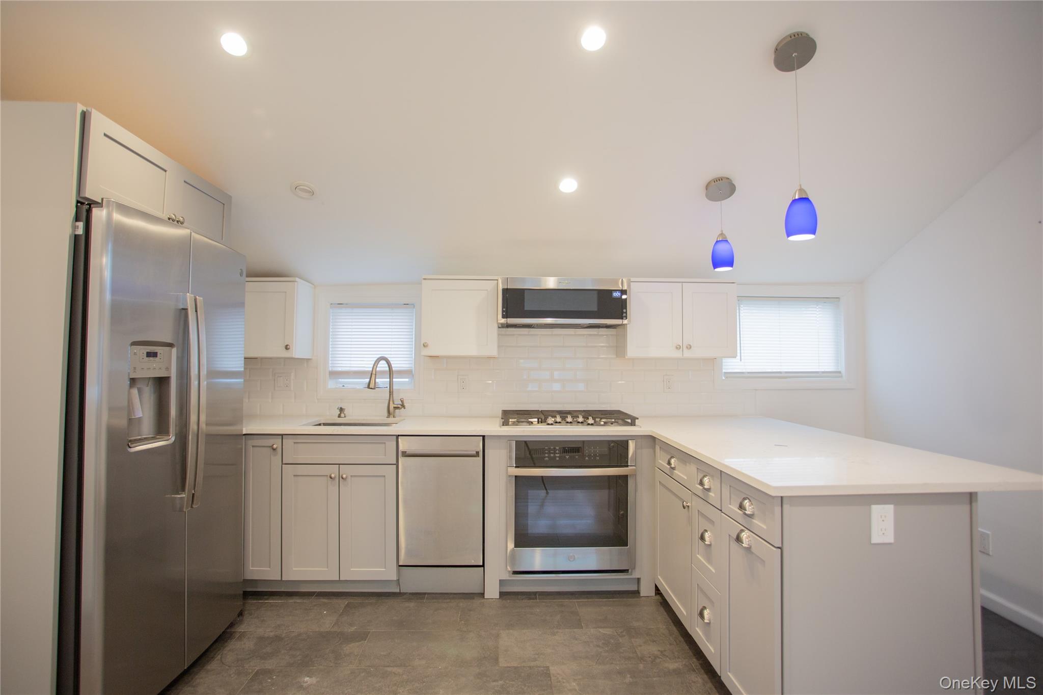 #3 photo, 105 Pacific Boulevard, 长岛 长滩 Long Beach , NY 11561