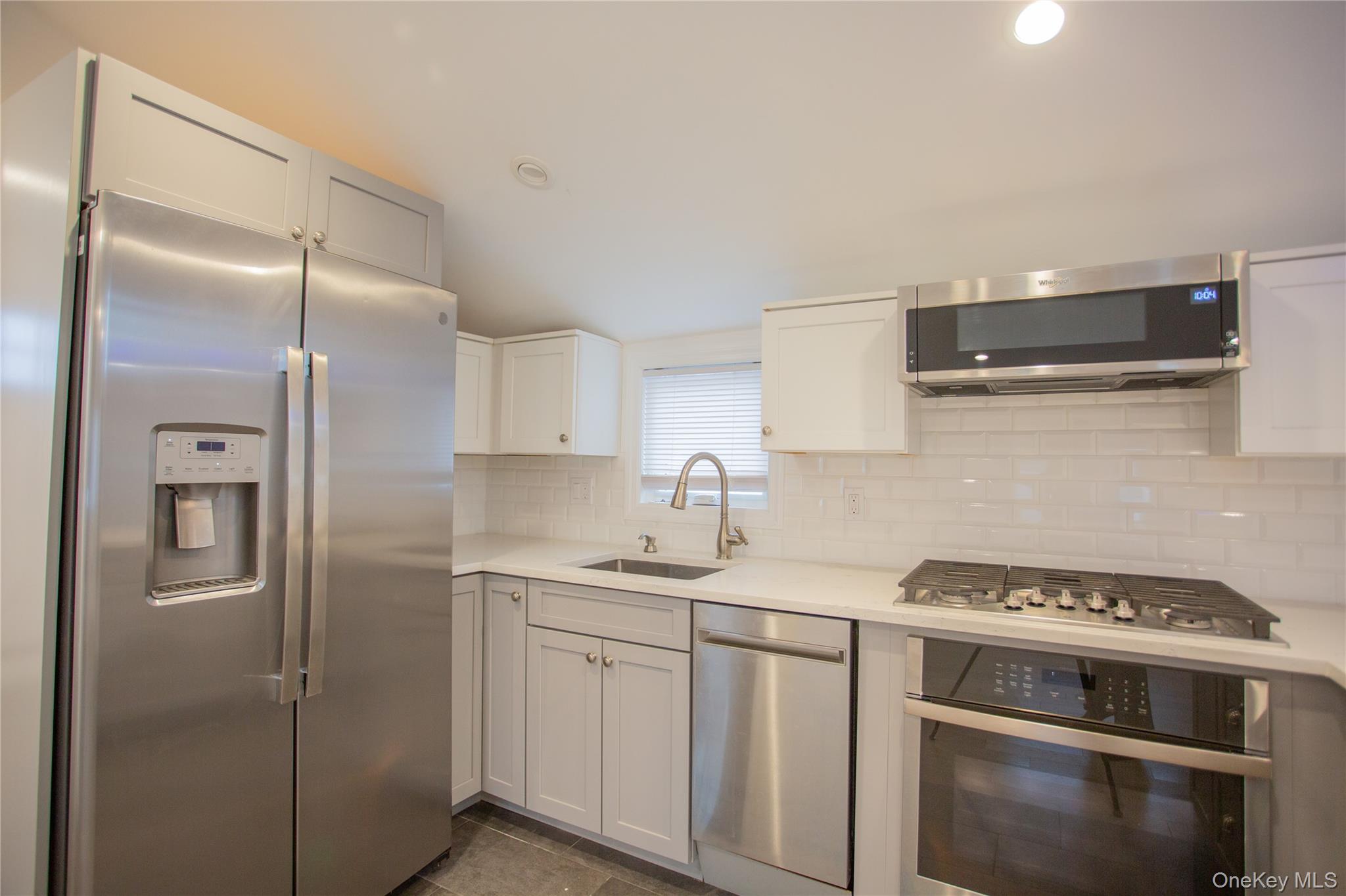 #4 photo, 105 Pacific Boulevard, 长岛 长滩 Long Beach , NY 11561