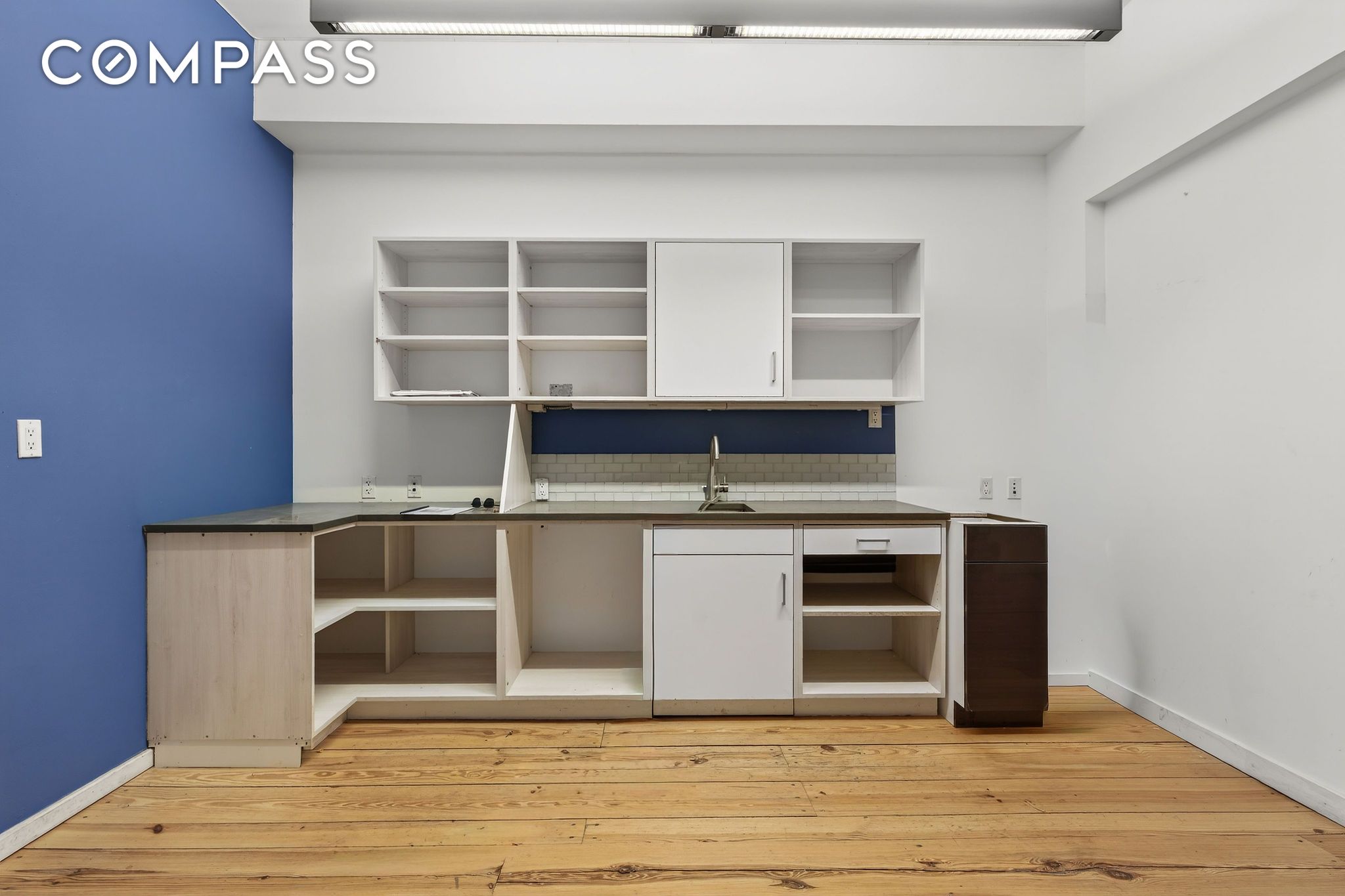 #8 photo, 195 Bowery, Манхэттен ‖ Lower East Side , NY 10002