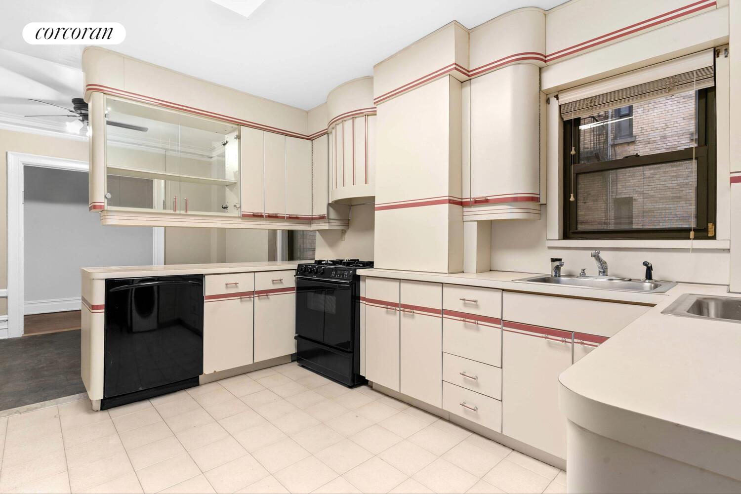 #11 photo, 345 W 88TH Street, Манхэттен ‖ Upper West Side , NY 10024