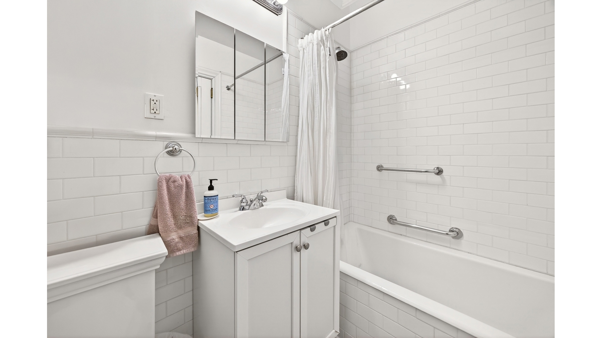 #10 photo, 2109 BROADWAY, Upper West Side , NY 10023