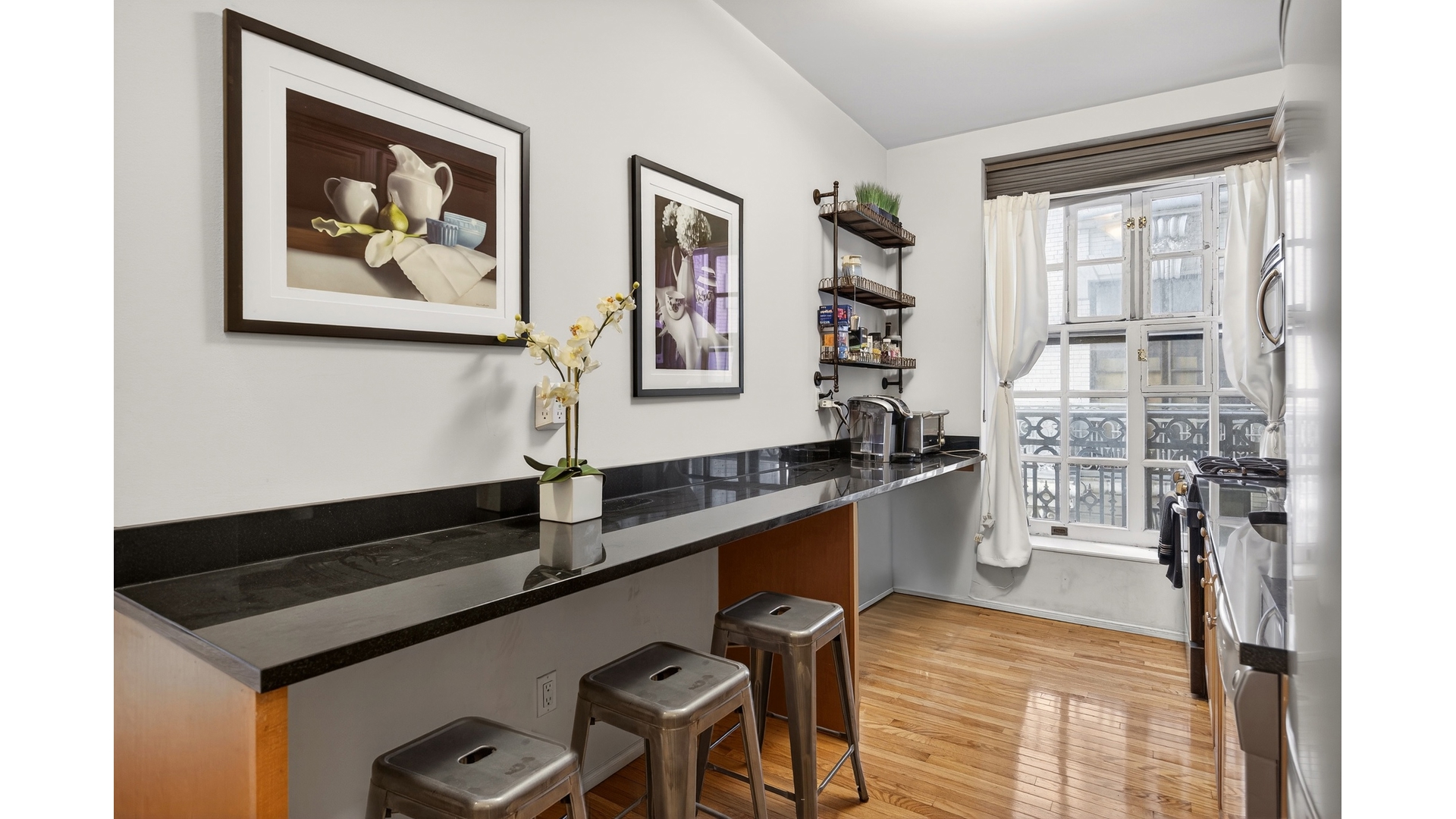 #8 photo, 2109 BROADWAY, Upper West Side , NY 10023