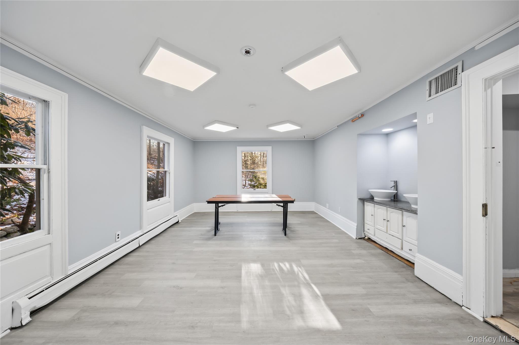 #11 photo, 996 Haverstraw Road, Suffern , NY 10901