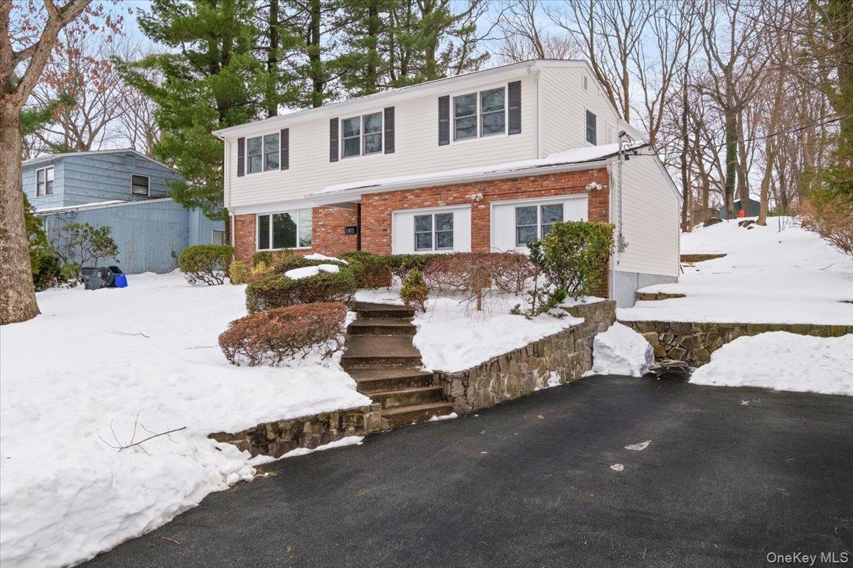 #2 photo, 9 Tanglewood Road, Scarsdale , NY 10583