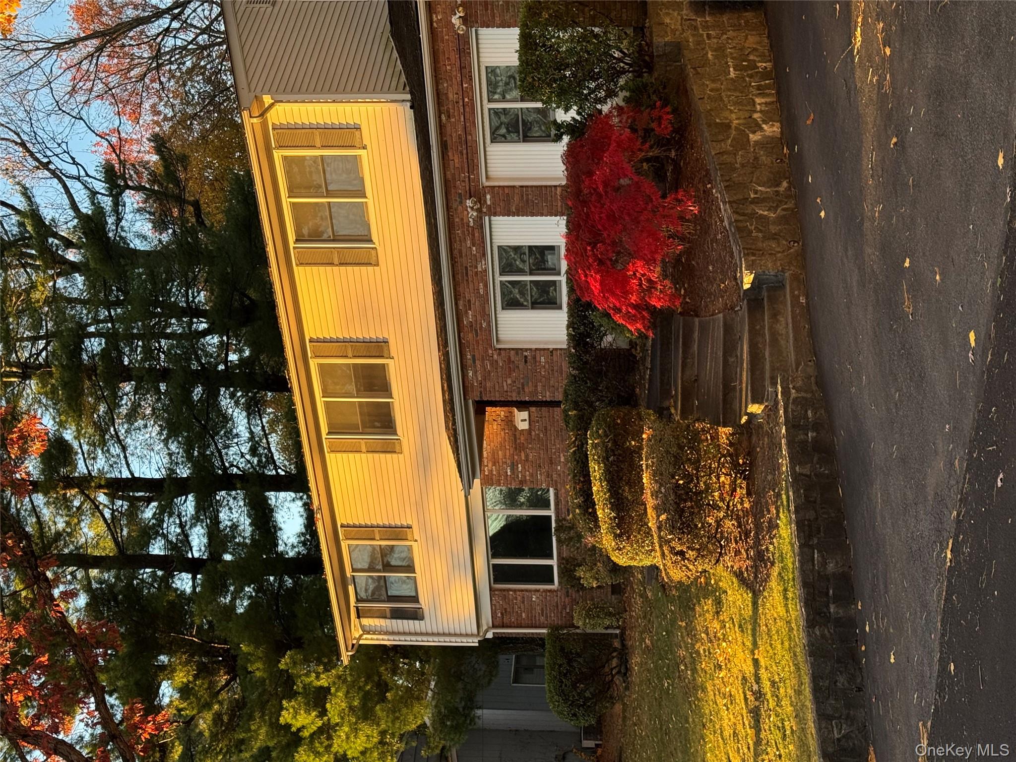 #3 photo, 9 Tanglewood Road, Scarsdale , NY 10583