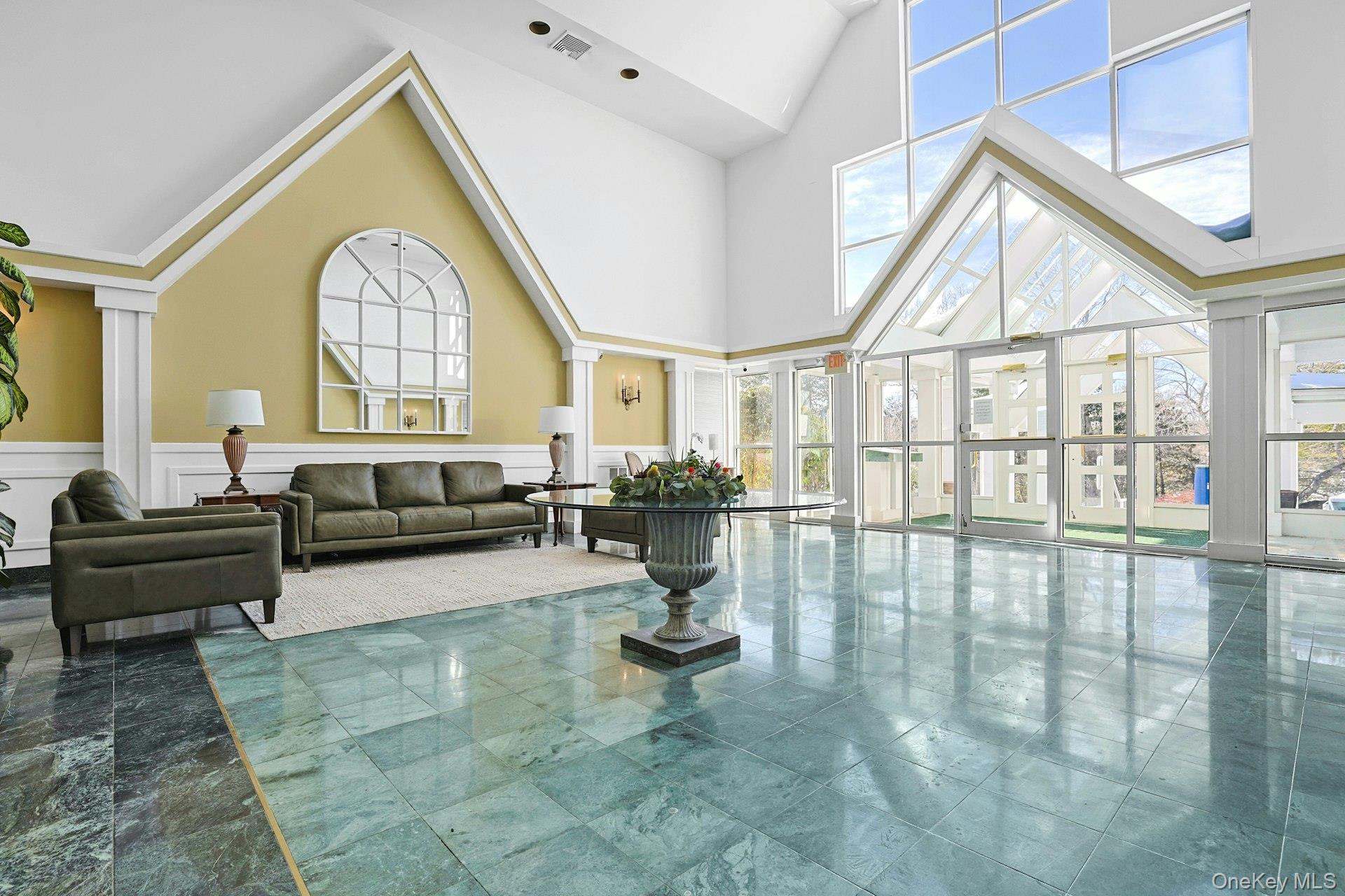 #3 photo, 22 Copley Court, Briarcliff Manor , NY 10510