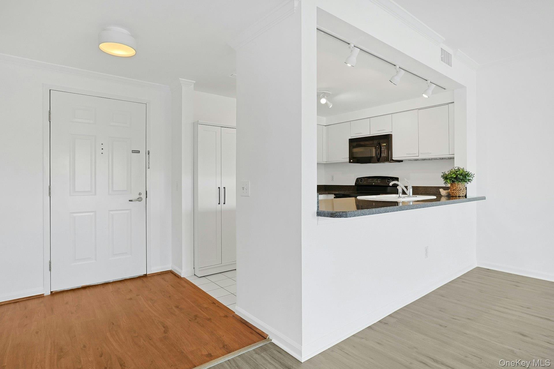 #4 photo, 22 Copley Court, Briarcliff Manor , NY 10510