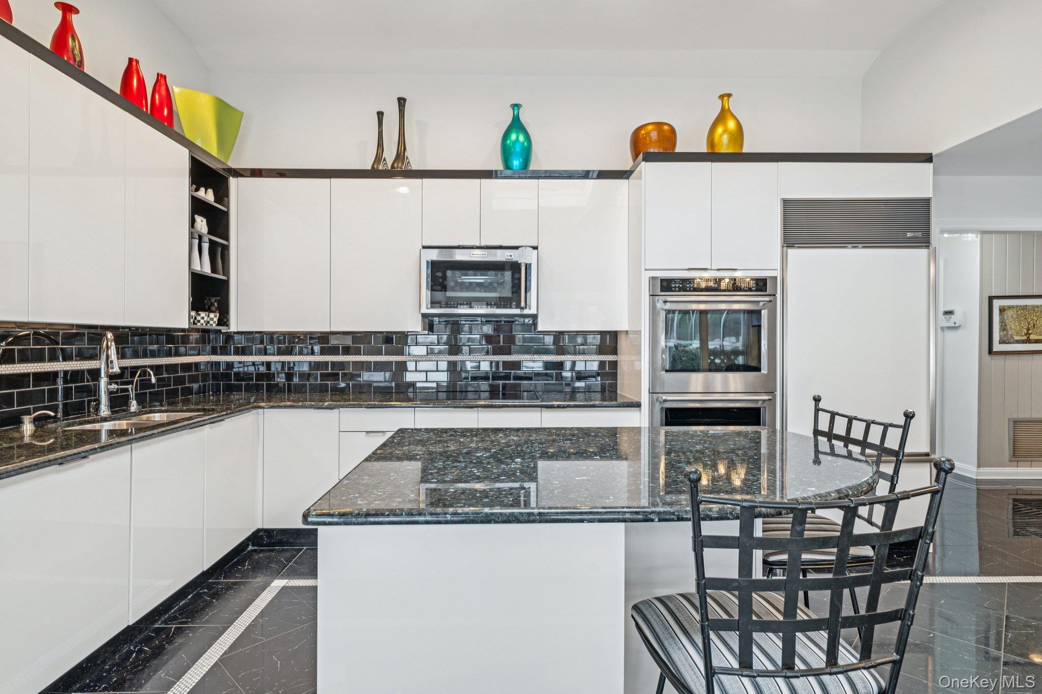 #16 photo, 37 Bridle Path, Nissequogue , NY 11780