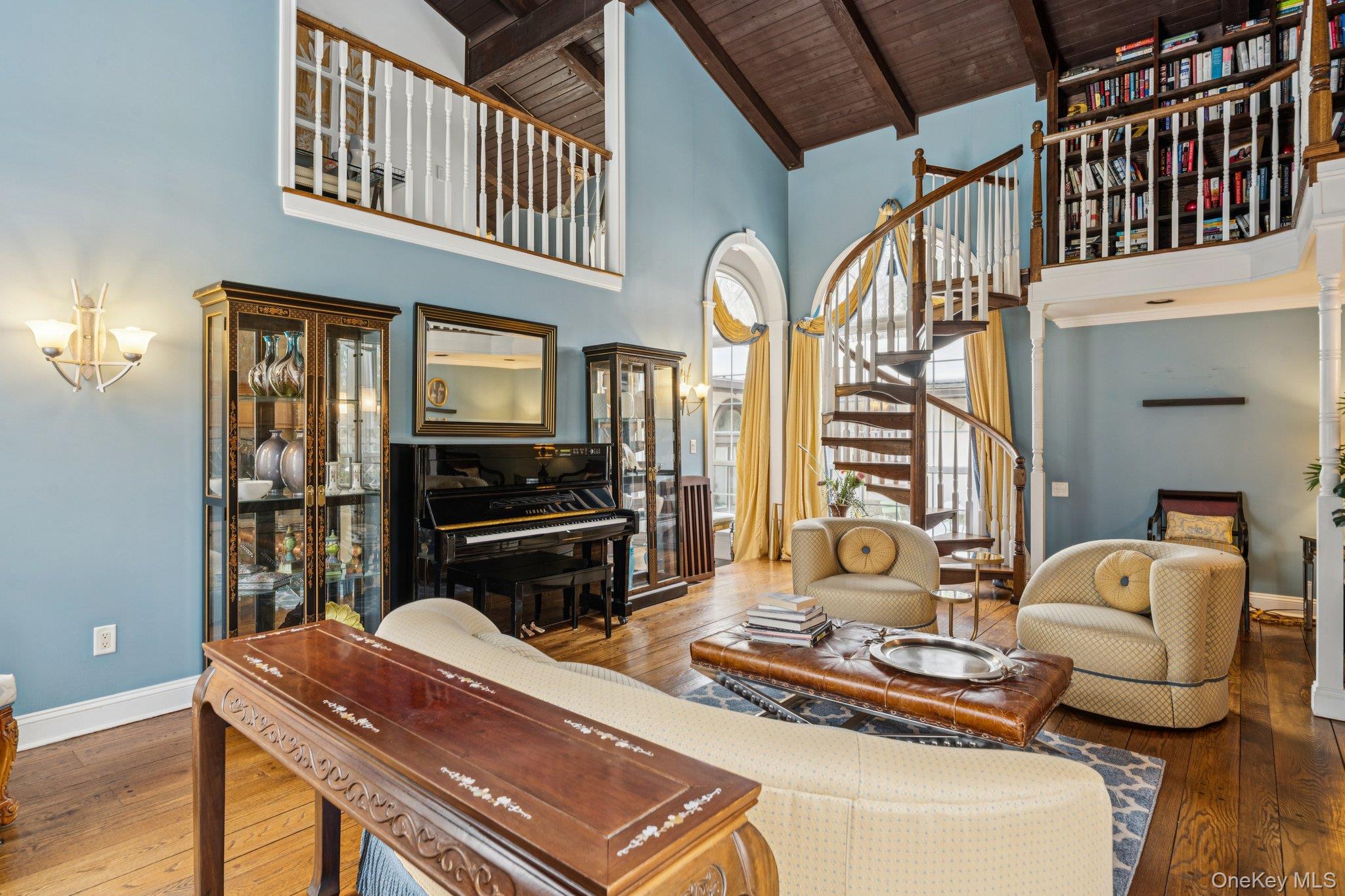 #7 photo, 37 Bridle Path, Nissequogue , NY 11780