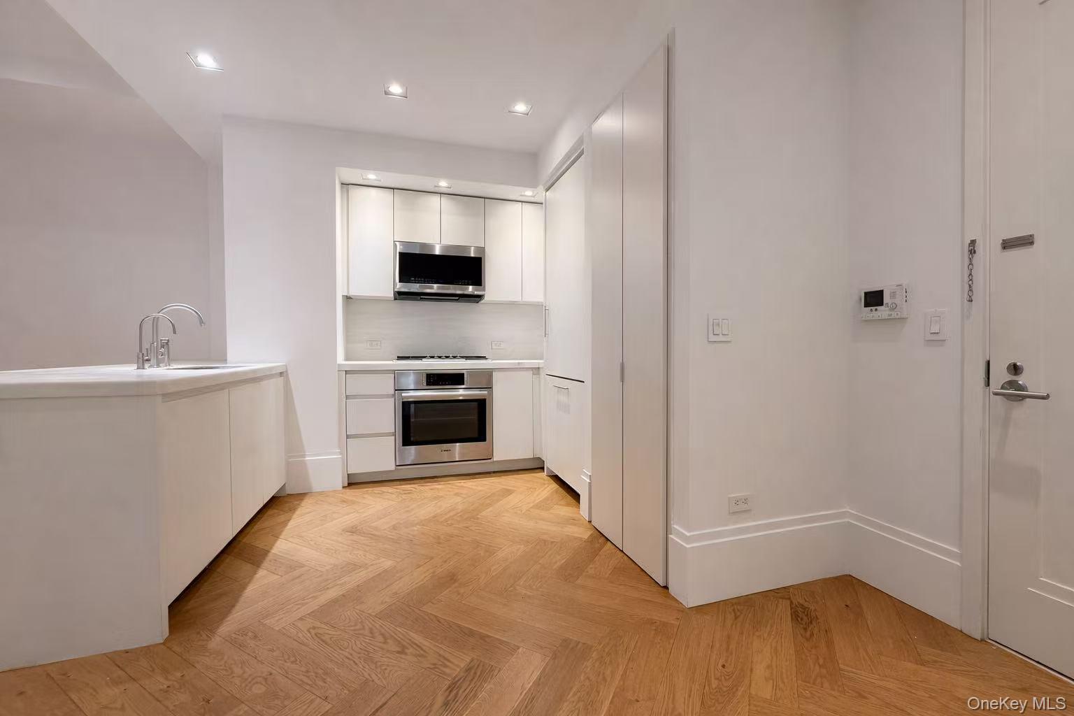 #2 photo, 101 Wall Street, New York (Manhattan) , NY 10005