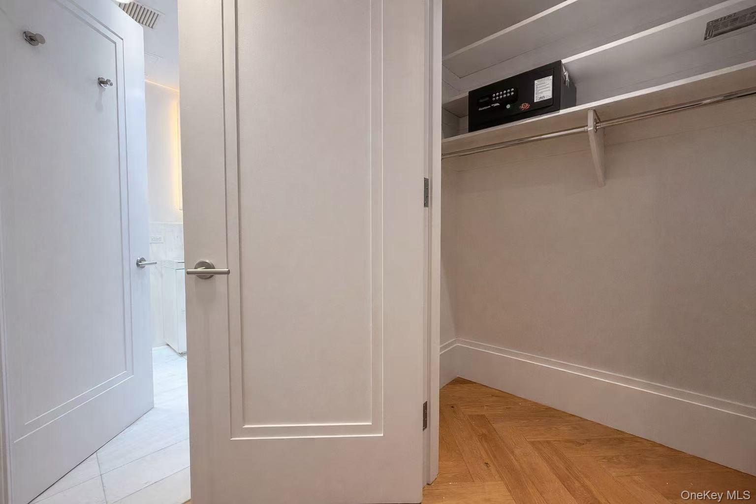 #9 photo, 101 Wall Street, New York (Manhattan) , NY 10005