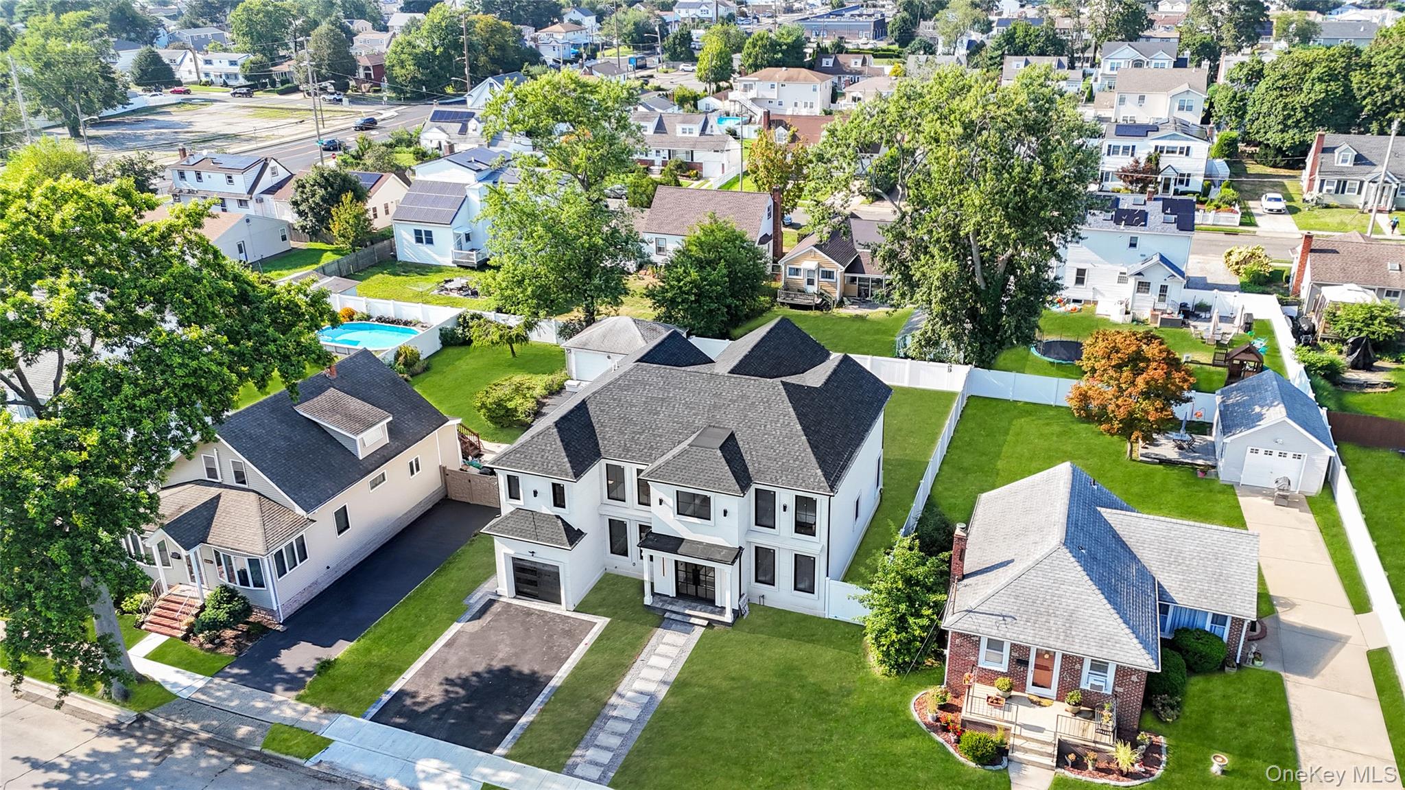 #2 photo, 2497 Tonquin Street, East Meadow , NY 11554