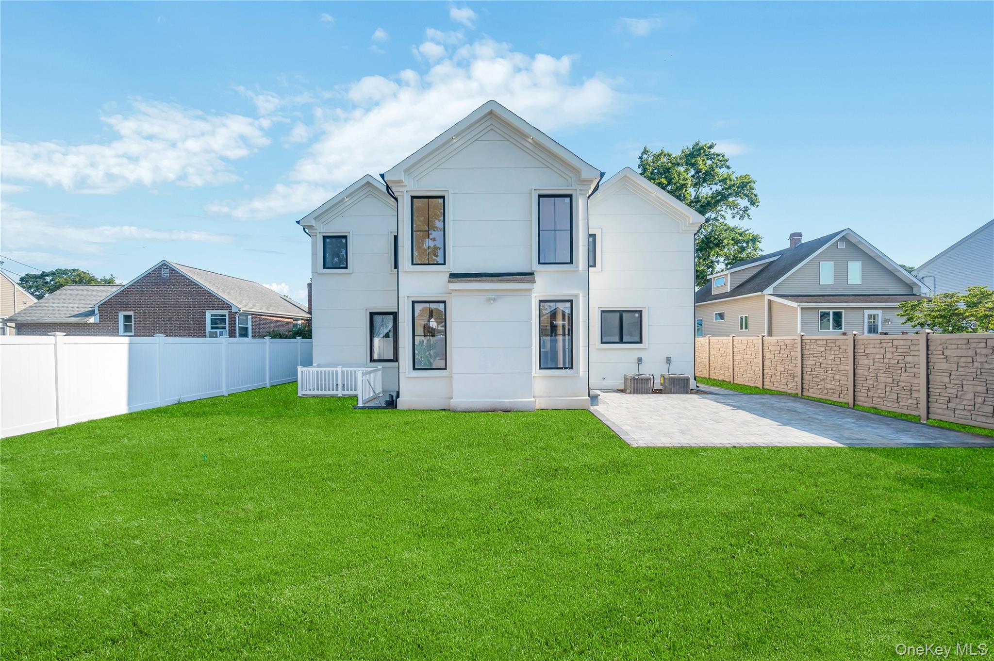 #3 photo, 2497 Tonquin Street, East Meadow , NY 11554