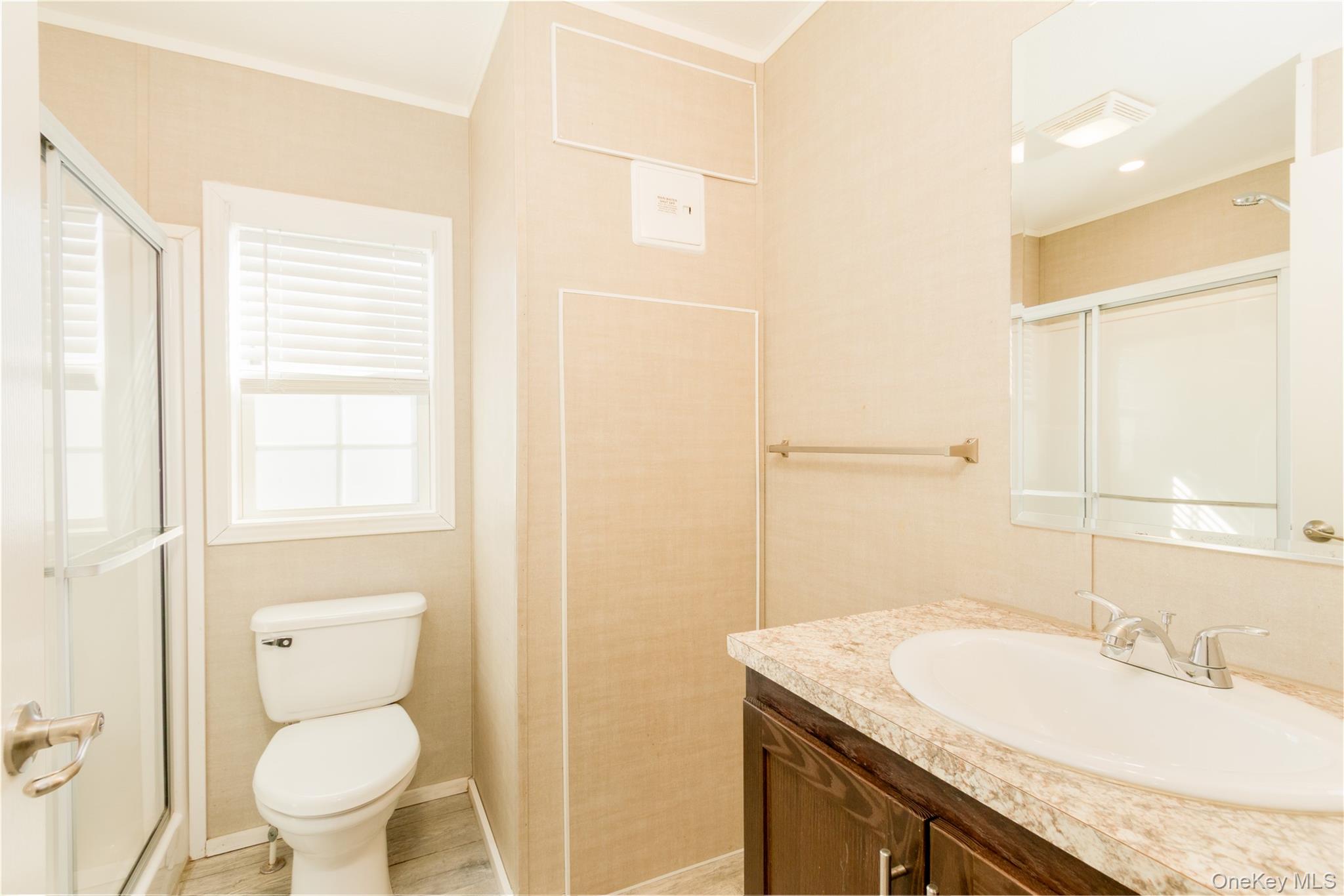 #11 photo, 150 #4 Main Street, 东长岛 艾斯利普 Islip , NY 11751