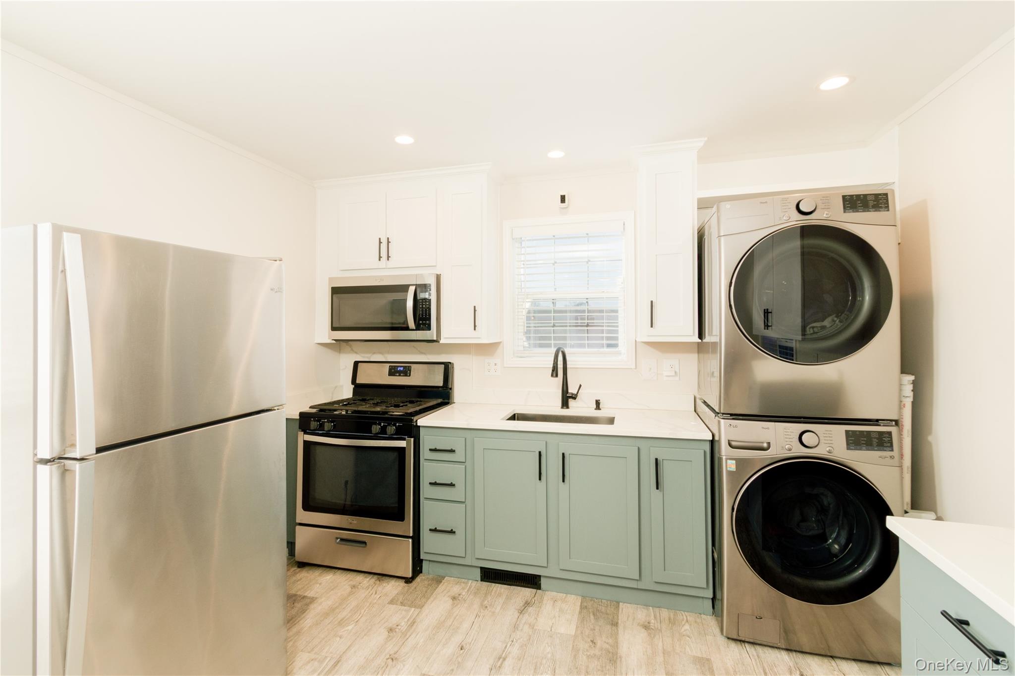 #8 photo, 150 #4 Main Street, 东长岛 艾斯利普 Islip , NY 11751