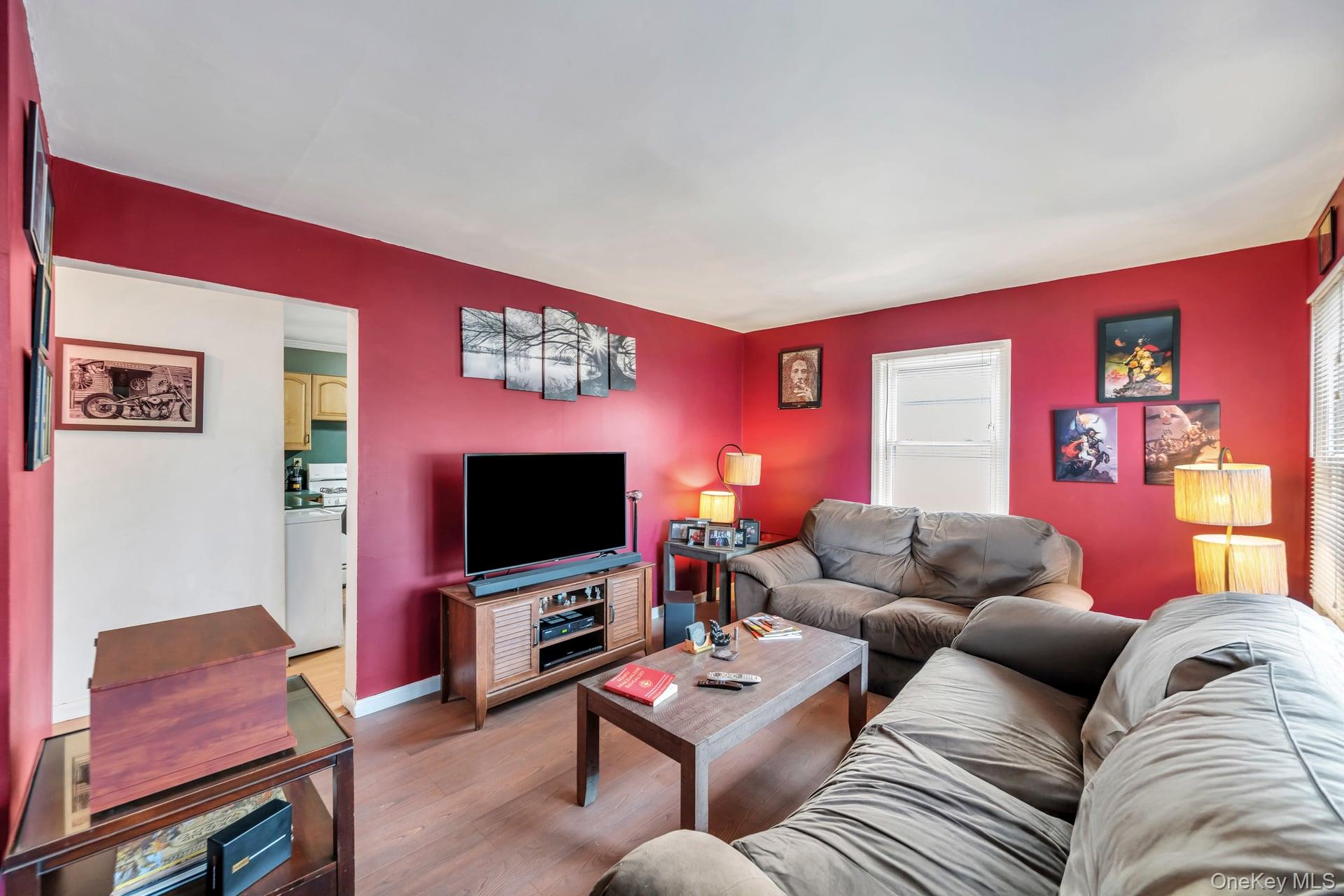 #12 photo, 2528 Marshall Avenue, Bellmore , NY 11710