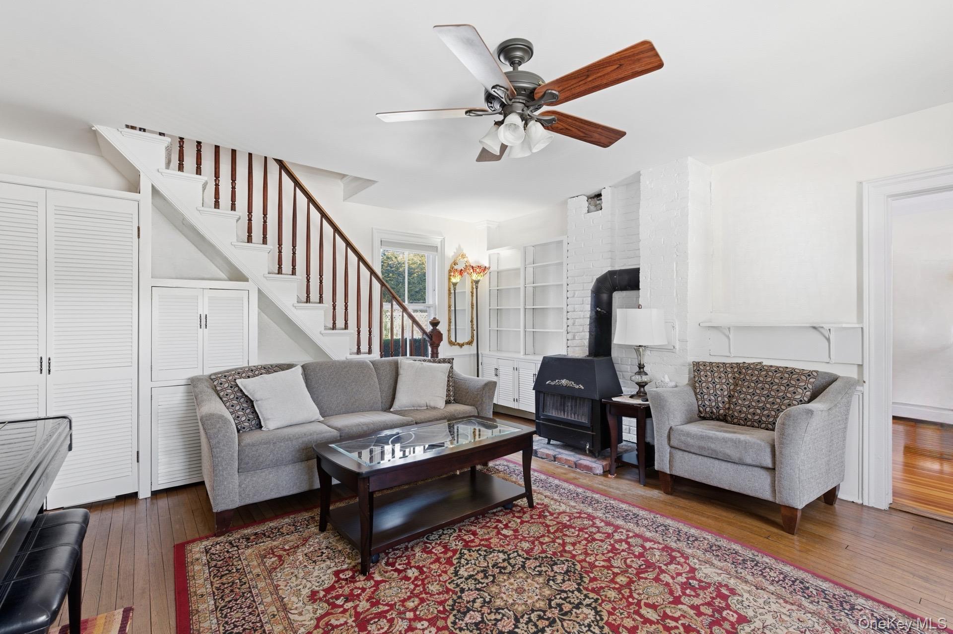 #14 photo, 247 Main Street, Center Moriches , NY 11934