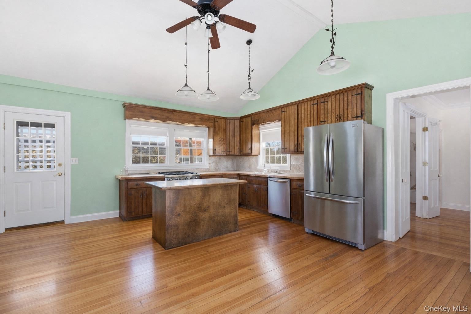 #16 photo, 247 Main Street, Center Moriches , NY 11934