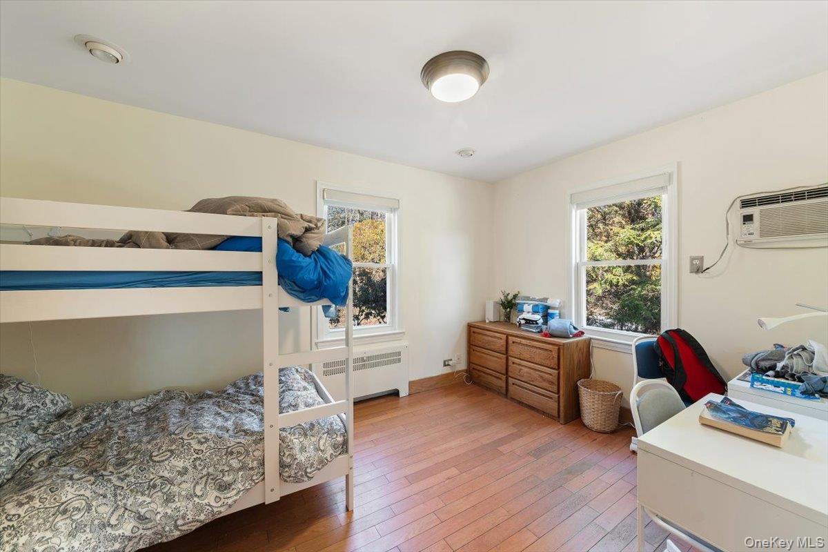 #11 photo, 10 Taft Lane, Ardsley , NY 10502