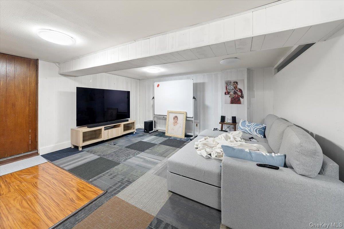 #19 photo, 10 Taft Lane, Ardsley , NY 10502