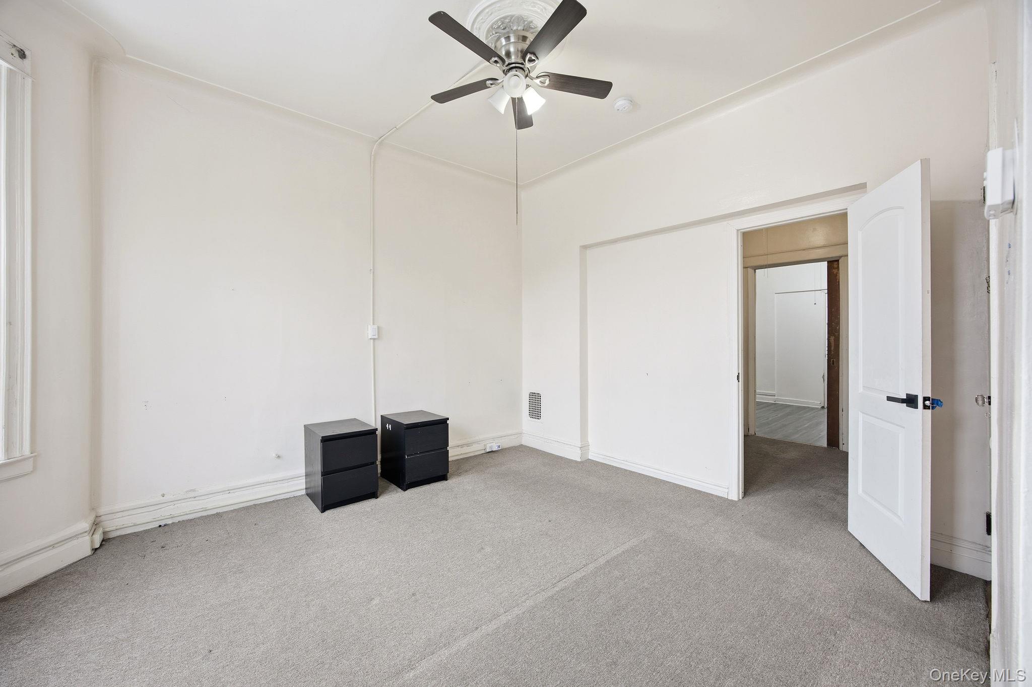 #14 photo, 60-67 Putnam Avenue, Куинс ‖ Ridgewood , NY 11385