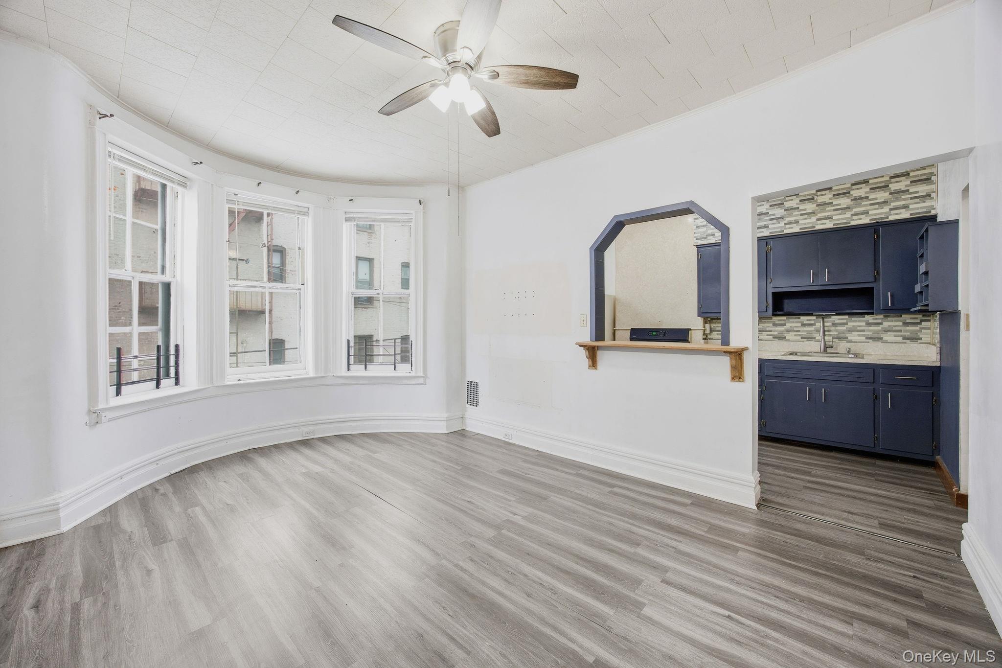 #8 photo, 60-67 Putnam Avenue, Куинс ‖ Ridgewood , NY 11385