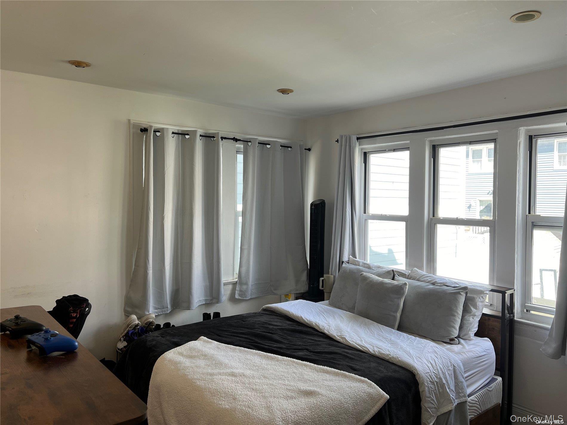 #7 photo, 23 Troy Avenue, East Atlantic Beach , NY 11561