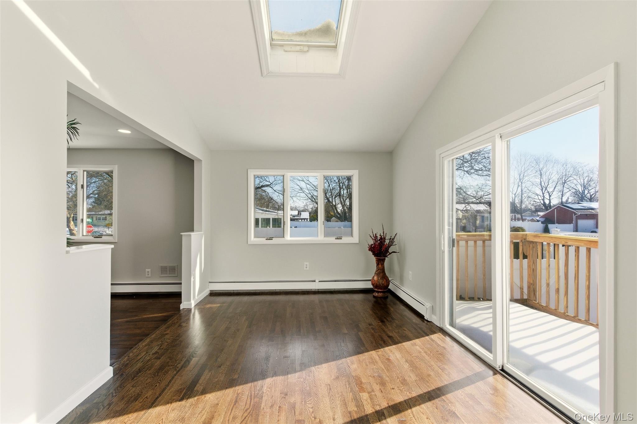 #13 photo, 25 Whitetail Lane, Commack , NY 11725