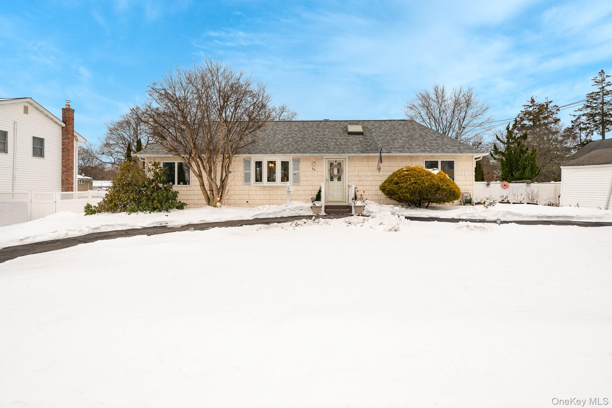 #1 photo, 60 Easton Avenue, North Babylon , NY 11703