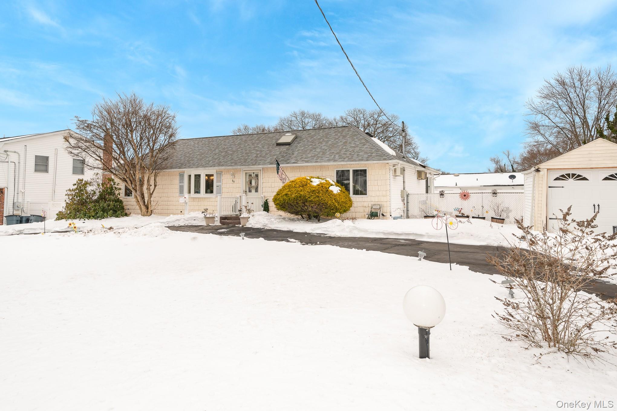 #3 photo, 60 Easton Avenue, North Babylon , NY 11703