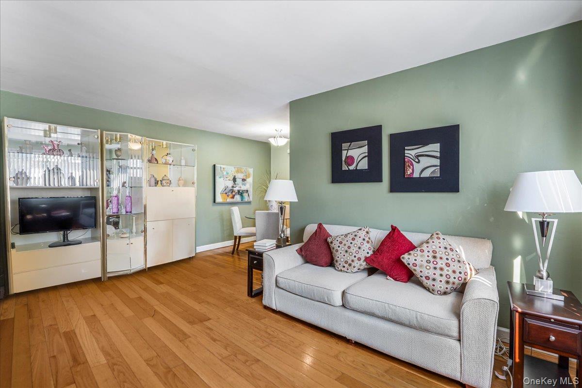 #3 photo, 15-28 160th Street, Whitestone , NY 11357