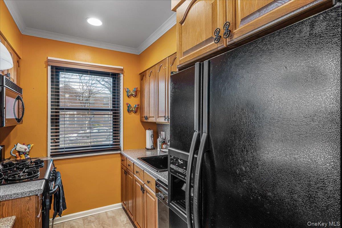 #7 photo, 15-28 160th Street, Whitestone , NY 11357