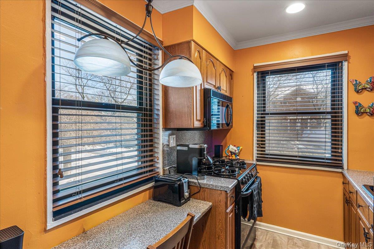 #8 photo, 15-28 160th Street, Whitestone , NY 11357