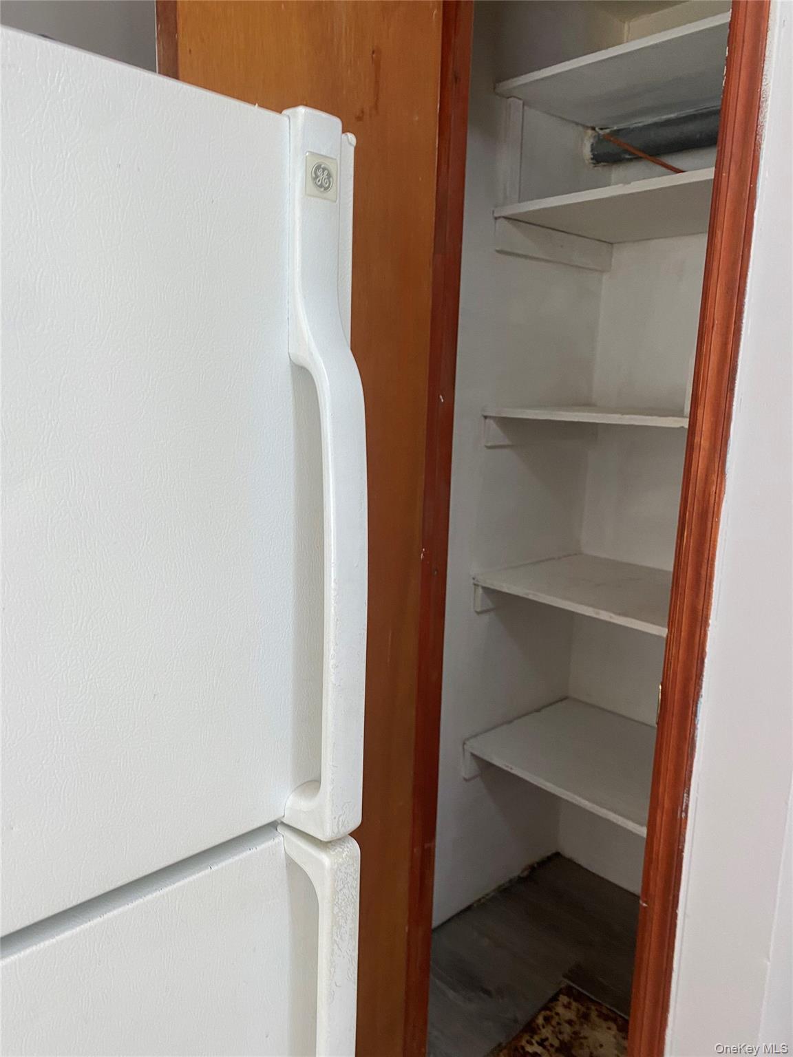 #4 photo, 974 Suffolk Avenue, Brentwood , NY 11717