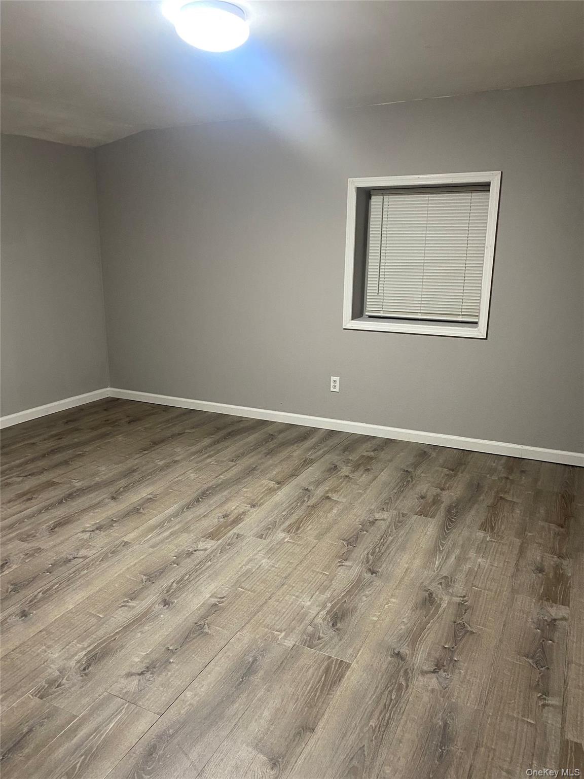 #5 photo, 974 Suffolk Avenue, Brentwood , NY 11717