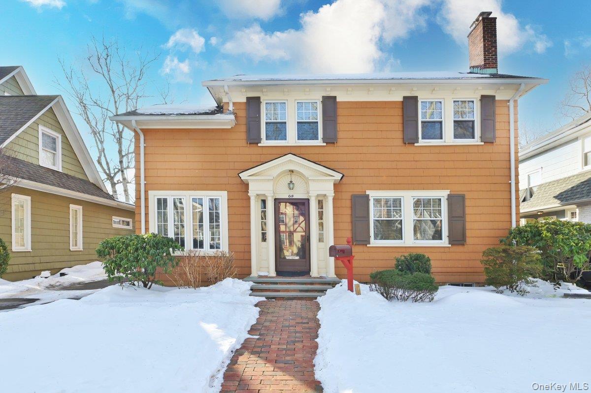 #1 photo, 68 Hudson Road, Floral Park , NY 11001