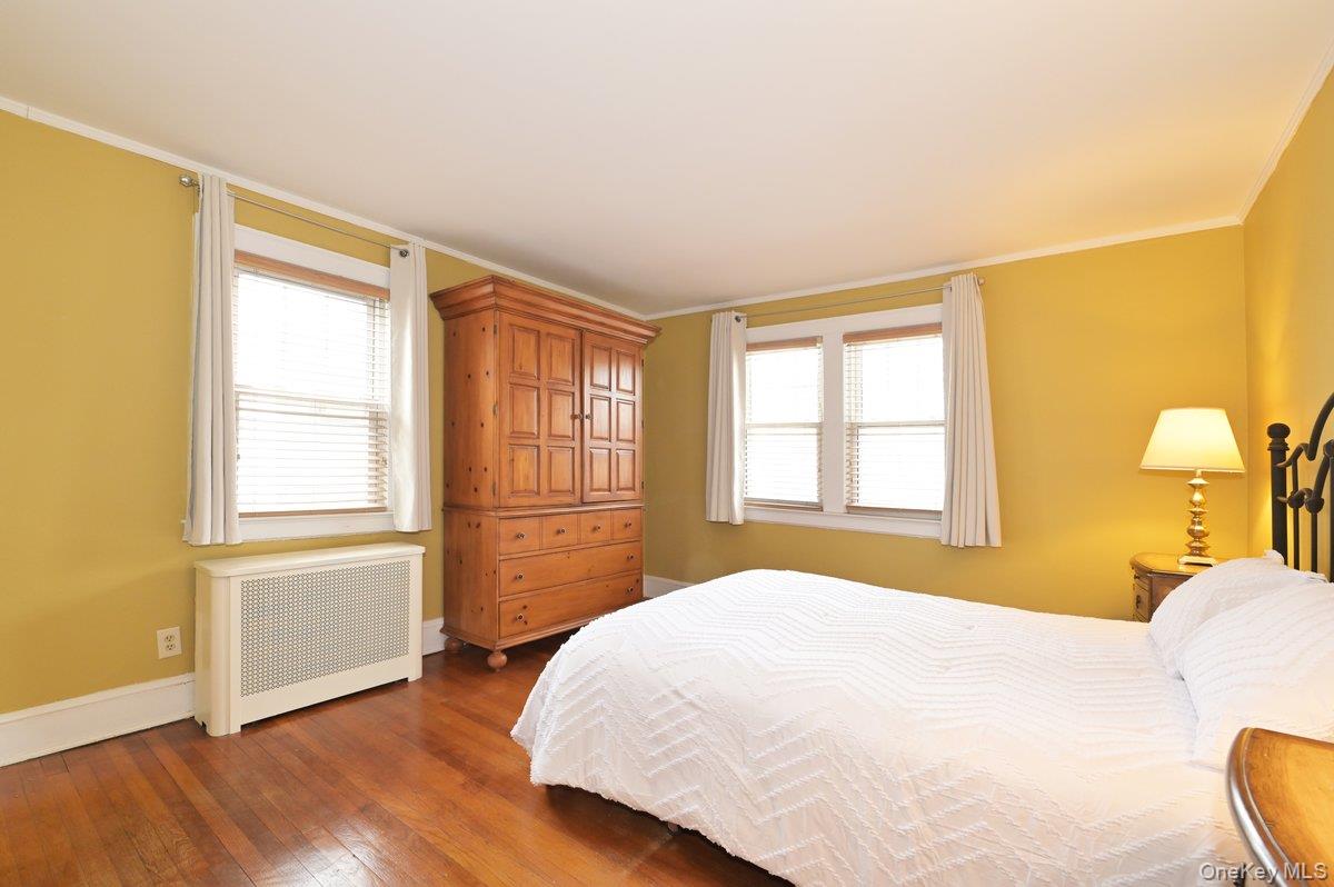 #16 photo, 68 Hudson Road, Floral Park , NY 11001