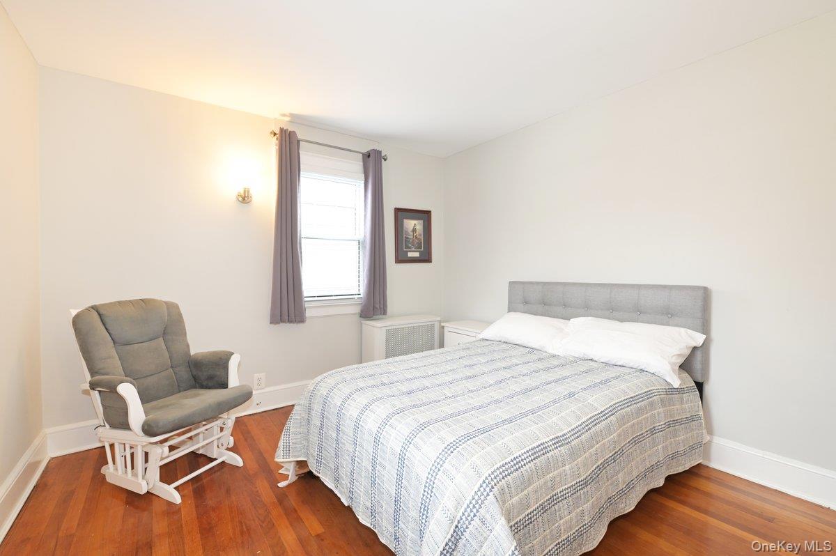 #17 photo, 68 Hudson Road, Floral Park , NY 11001