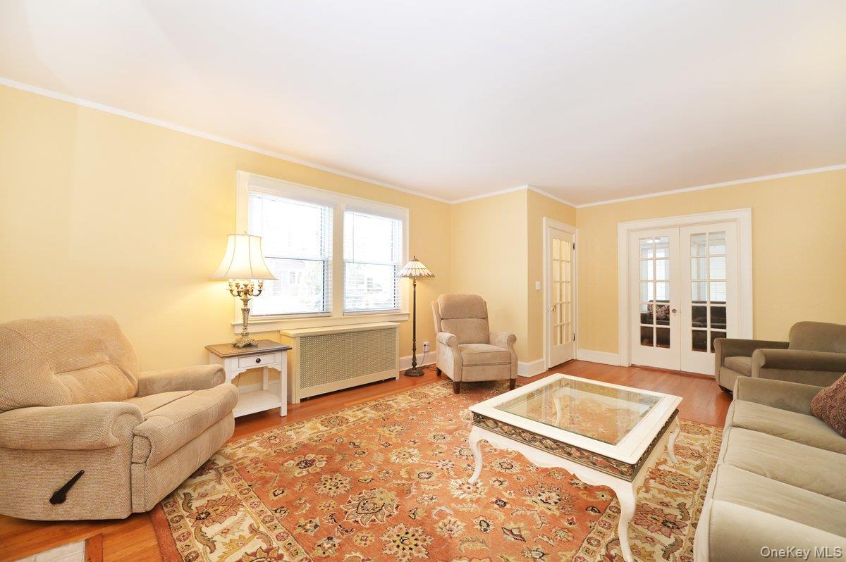 #3 photo, 68 Hudson Road, Floral Park , NY 11001