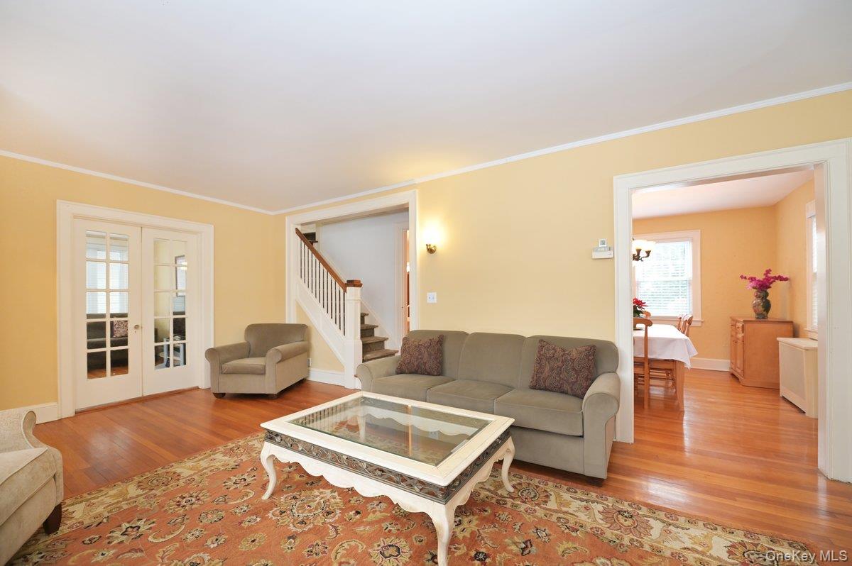 #6 photo, 68 Hudson Road, Floral Park , NY 11001