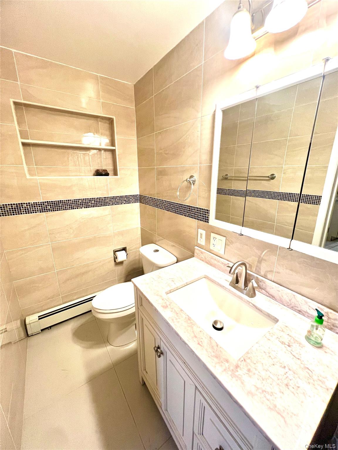 #13 photo, 22 Canal Drive, 뉴욕주 Godeffroy , NY 12729