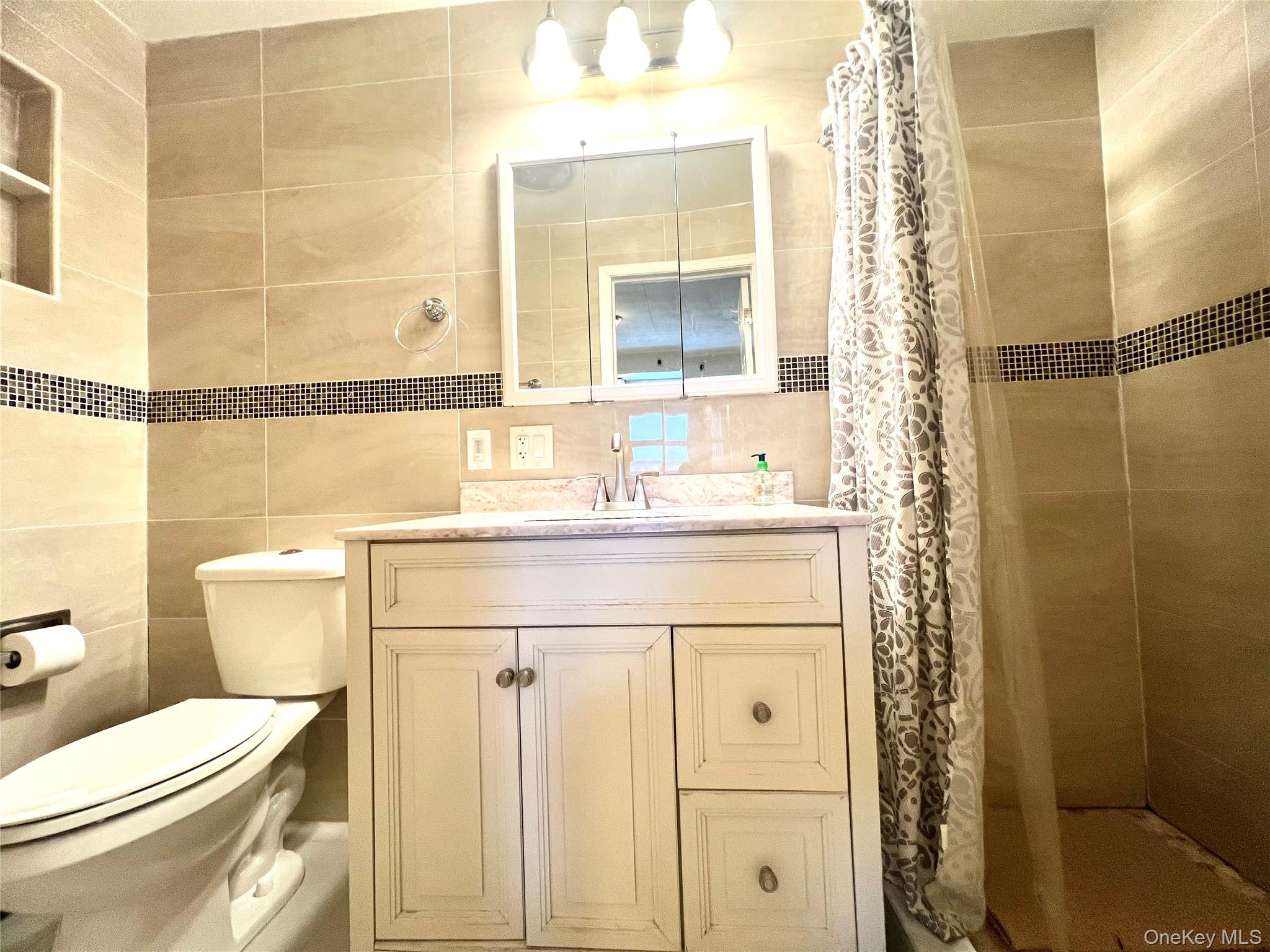 #15 photo, 22 Canal Drive, 뉴욕주 Godeffroy , NY 12729