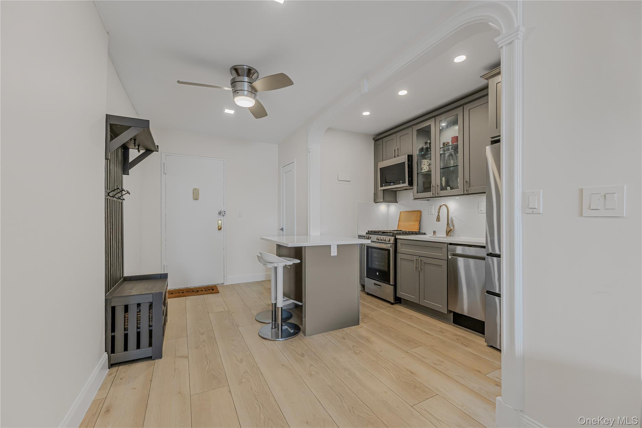 #5 photo, 640 Pelham Road, New Rochelle , NY 10805