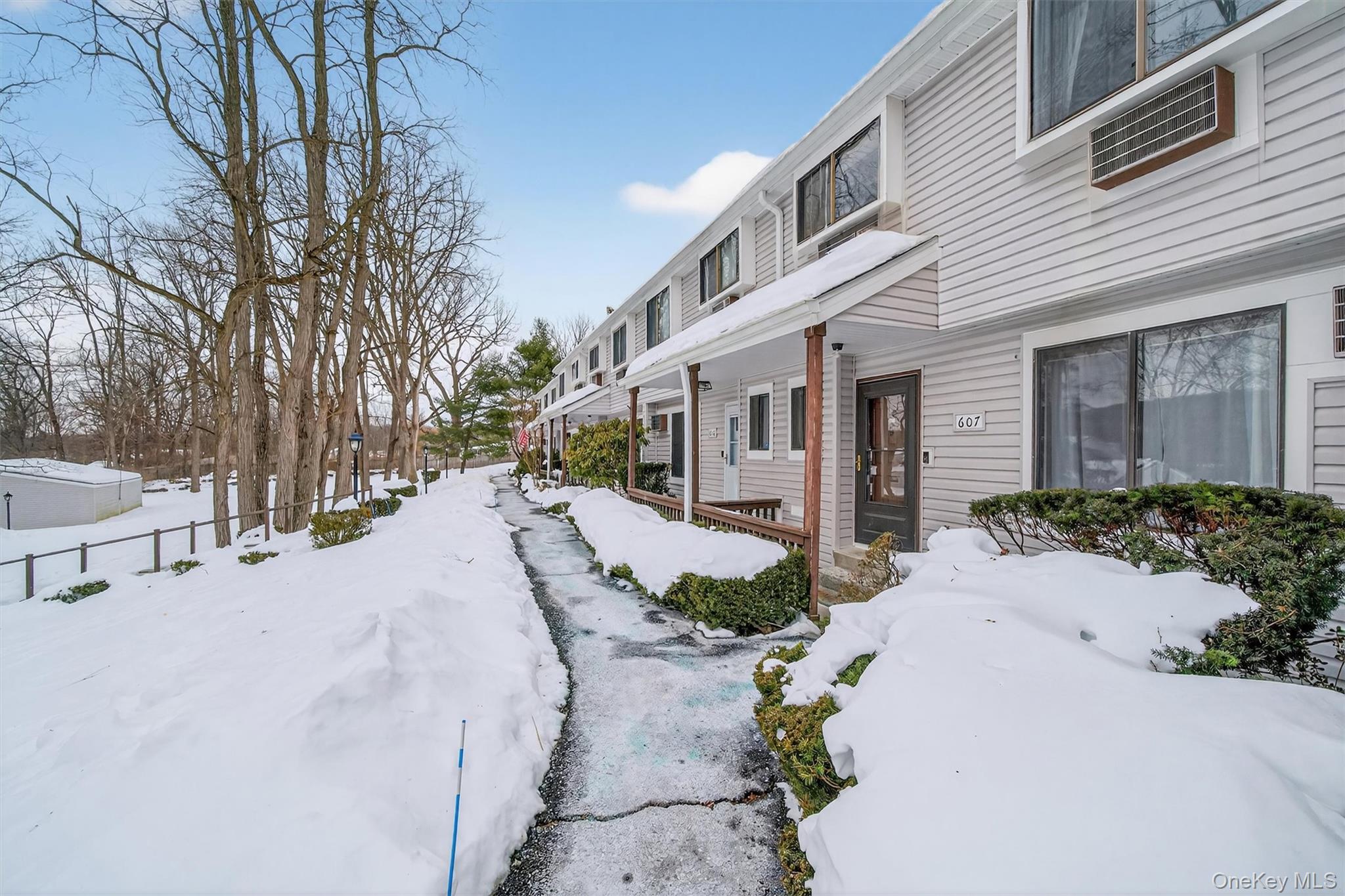 #4 photo, 607 Mountain Laurel Drive, Monroe , NY 10950