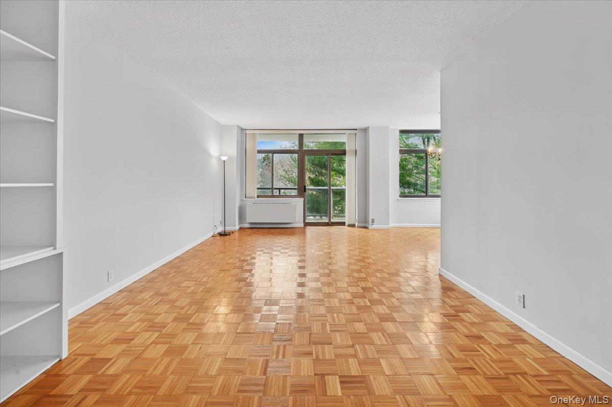 #4 photo, 35 N Chatsworth Avenue, Larchmont , NY 10538