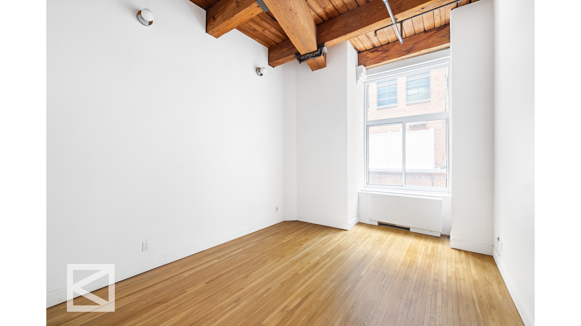 #9 photo, 205 E 22ND Street, מנהטן Gramercy Park , NY 10010