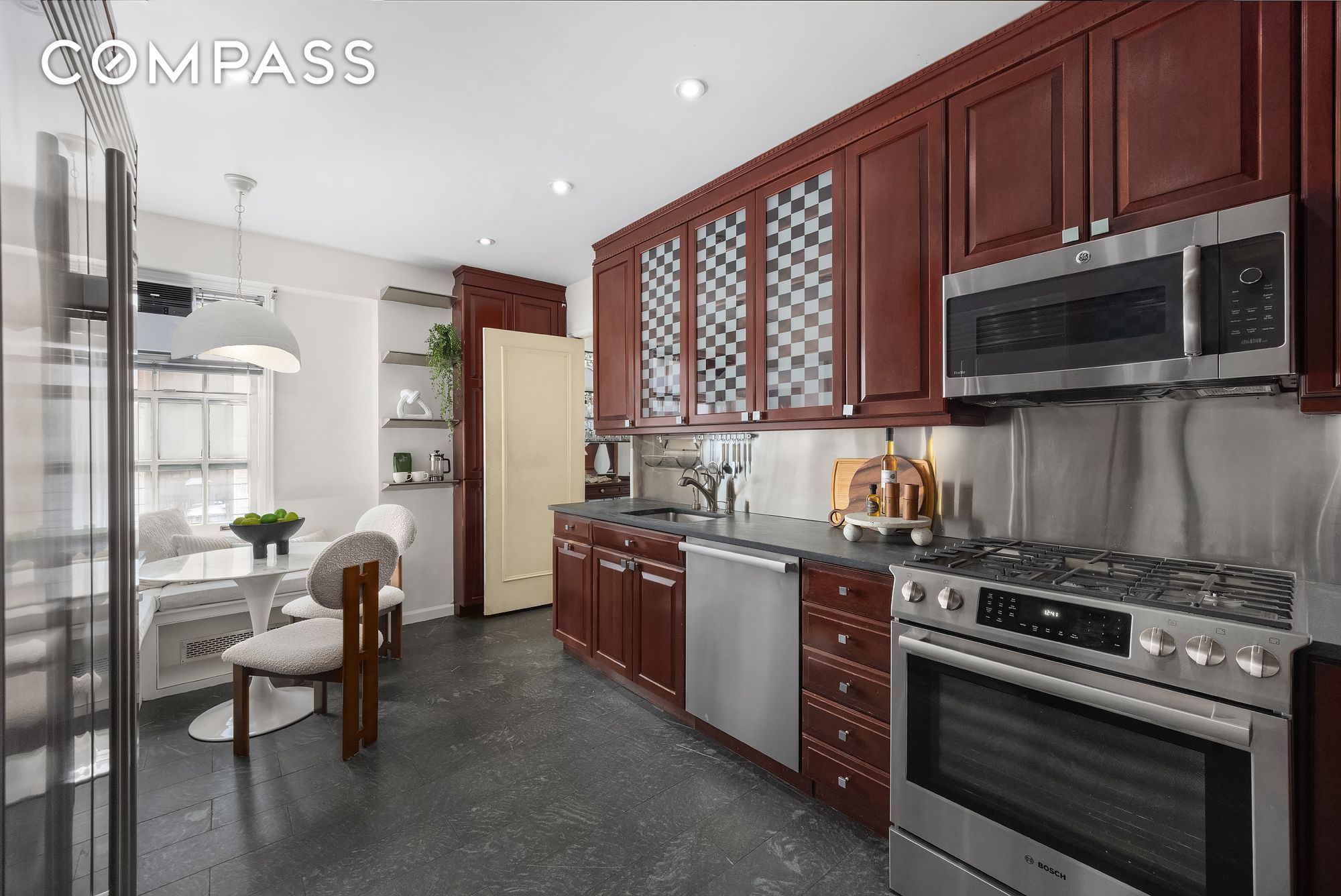 #13 photo, 45 E 66th Street, 맨해튼 Lenox Hill , NY 10065