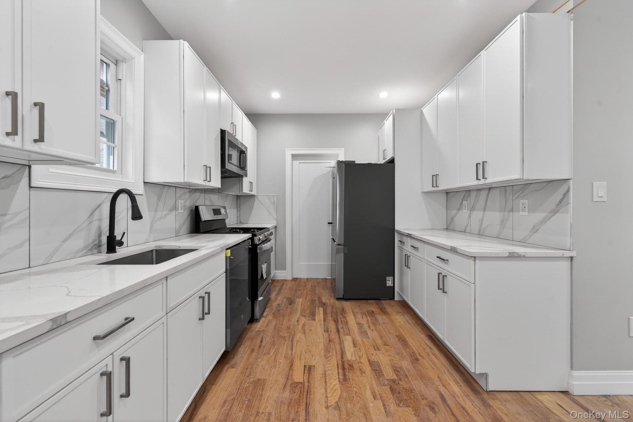 #1 photo, 12141 133rd Street, 皇后区 奥松公园 South Ozone Park , NY 11420